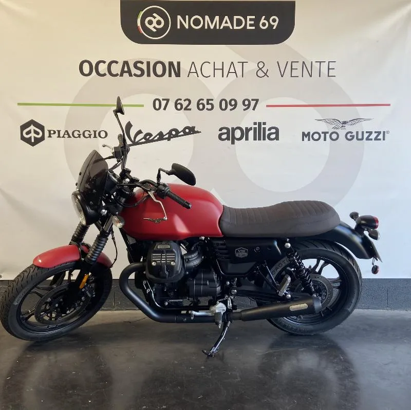 V7 III STONE 750