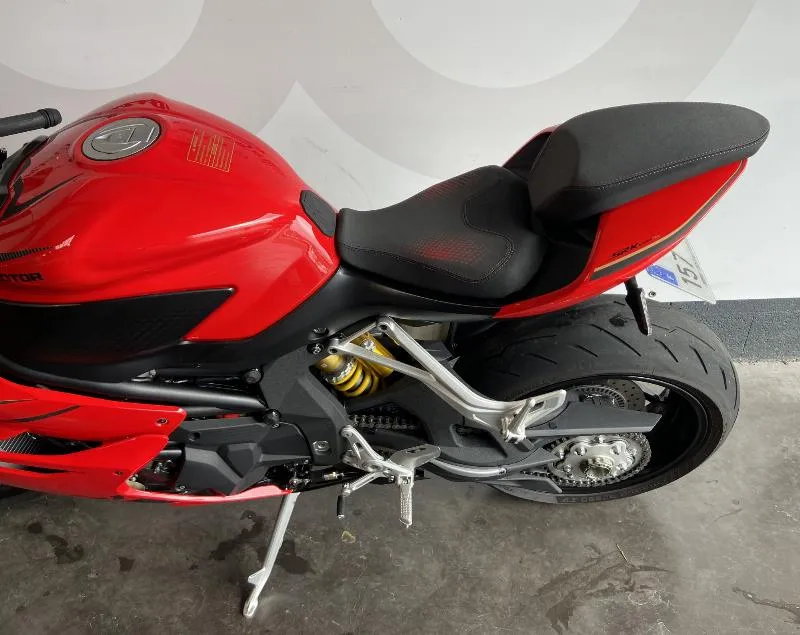 SRK 921 RR