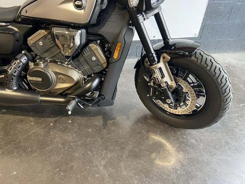 SRV 600