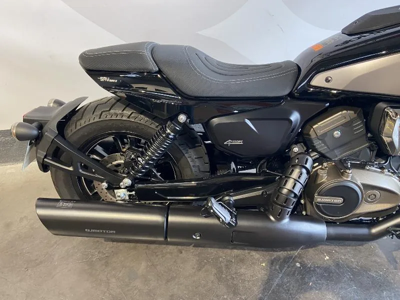 SRV 600