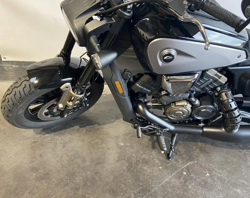 SRV 600