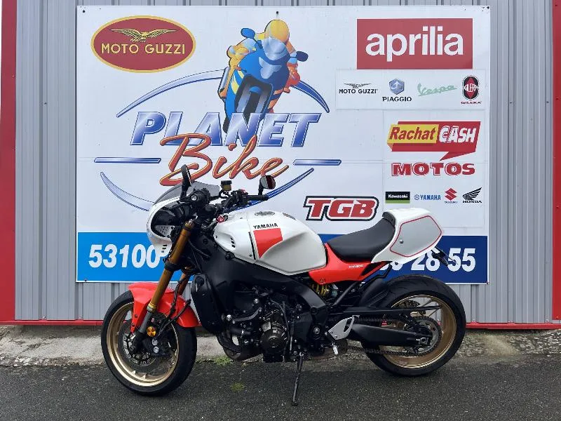 XSR 900