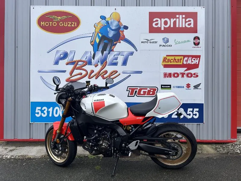 XSR 900