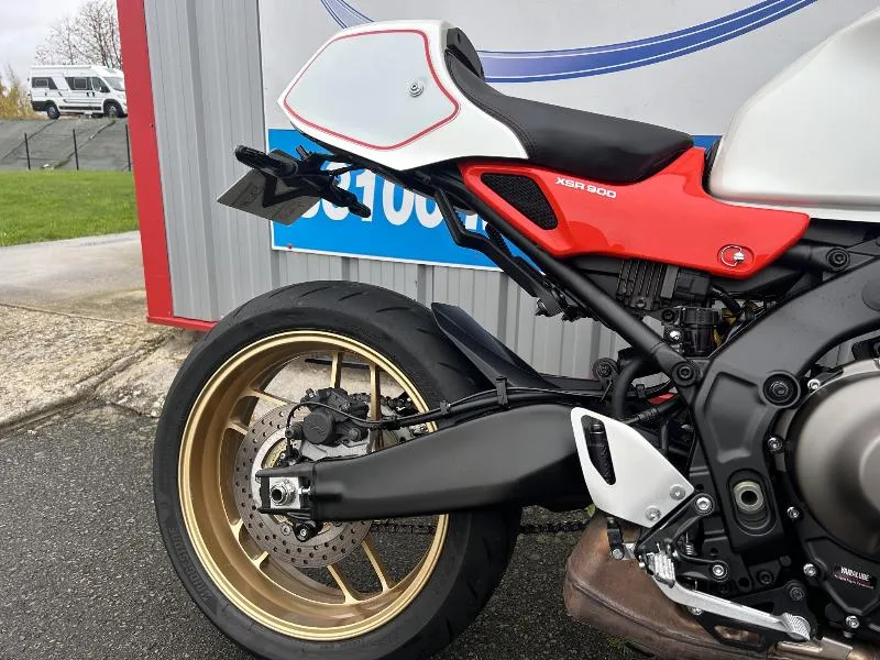 XSR 900