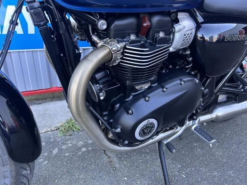 BONNEVILLE T100 900