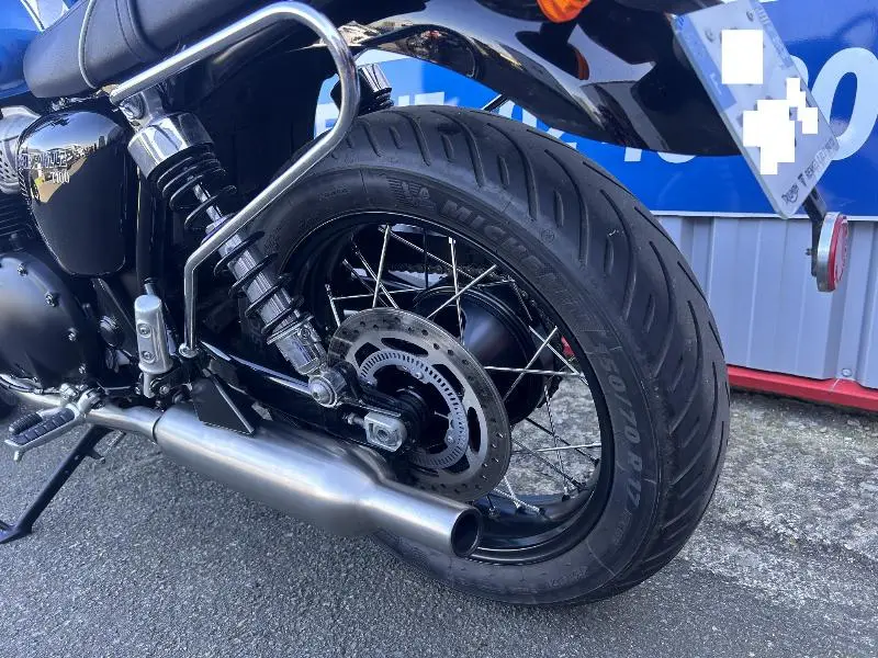 BONNEVILLE T100 900