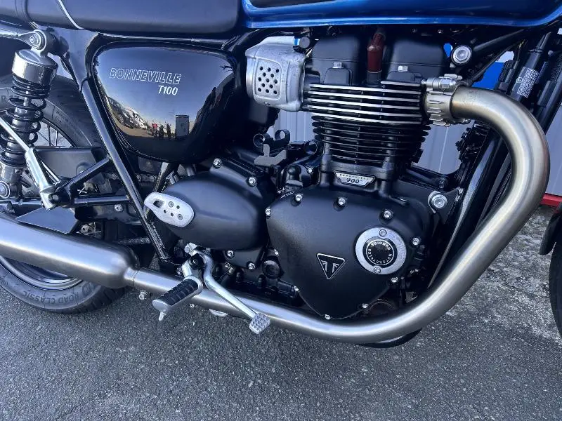 BONNEVILLE T100 900