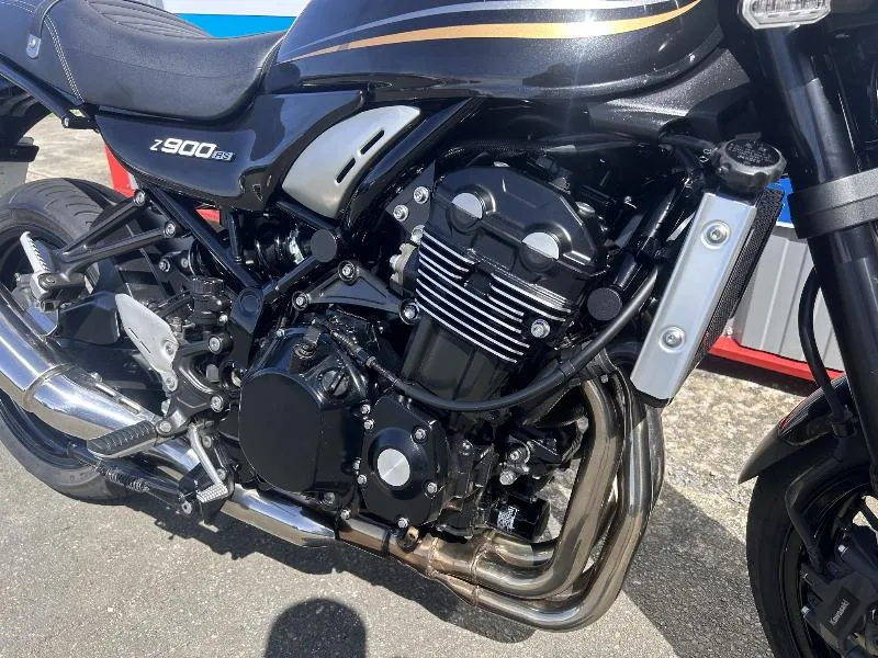 Z 900