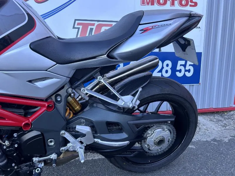 BRUTALE 1090 RR