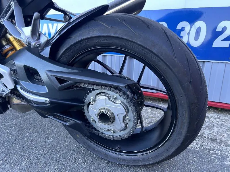 BRUTALE 1090 RR