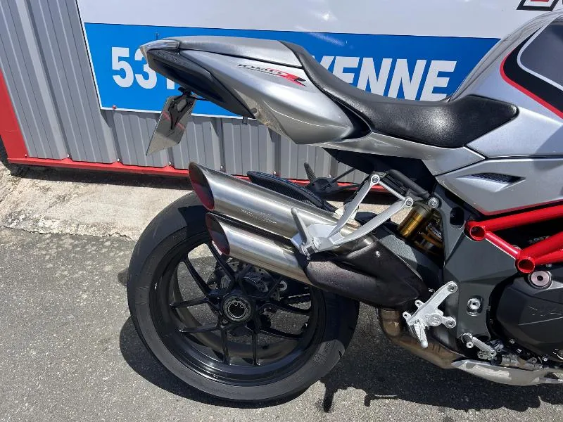 BRUTALE 1090 RR