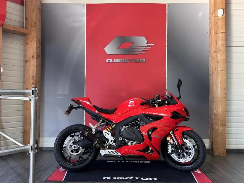 SRK 800 RR