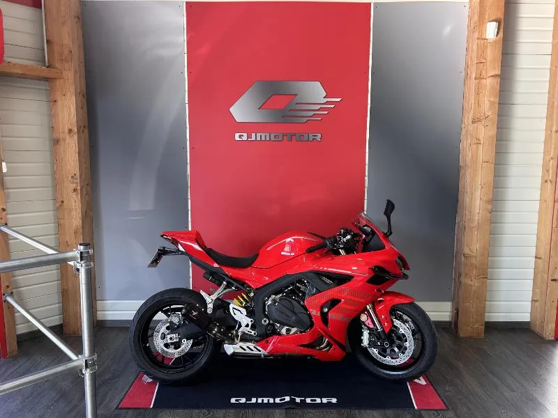 SRK 800 RR