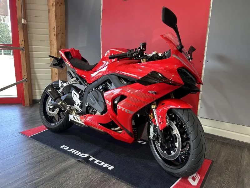 SRK 800 RR