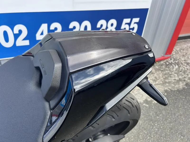 CB 1000 R