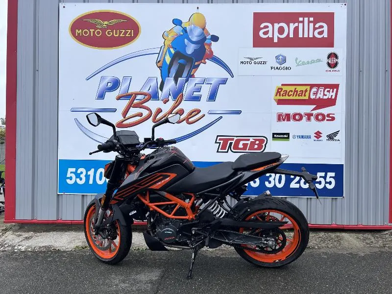 125 DUKE ABS