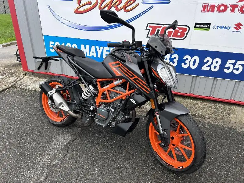 125 DUKE ABS