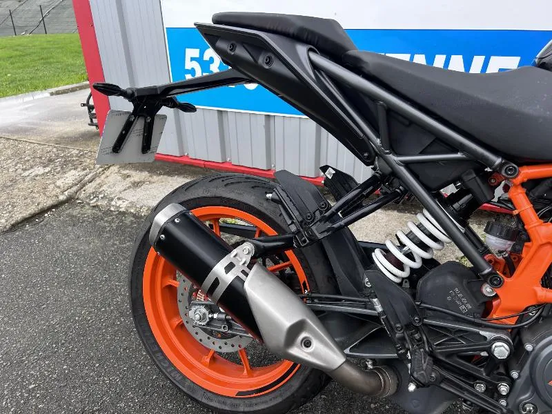 125 DUKE ABS