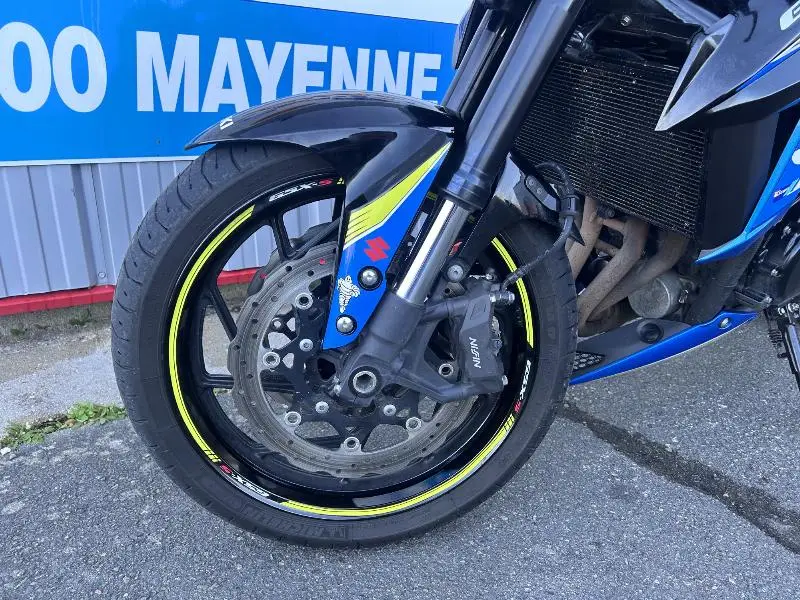 GSXS 750