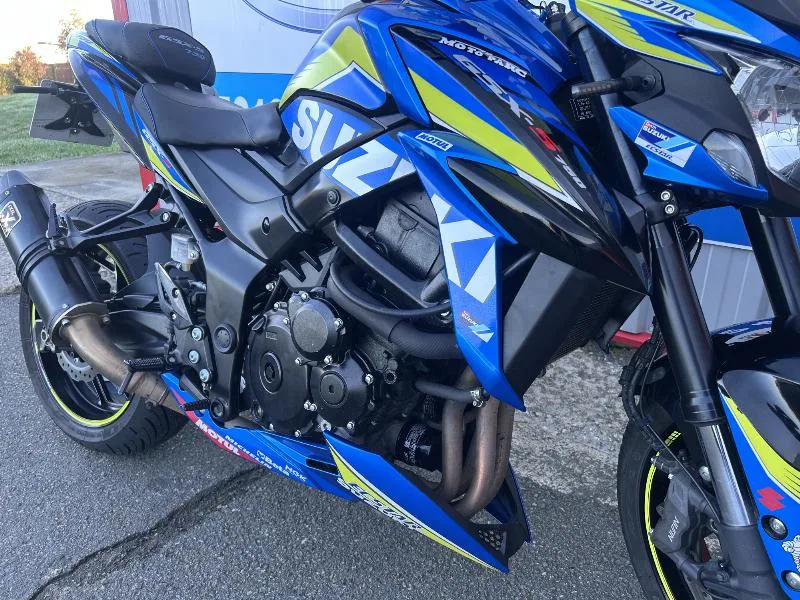GSXS 750
