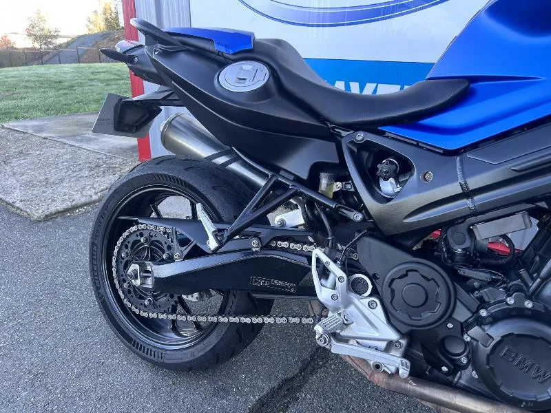 F 800 R
