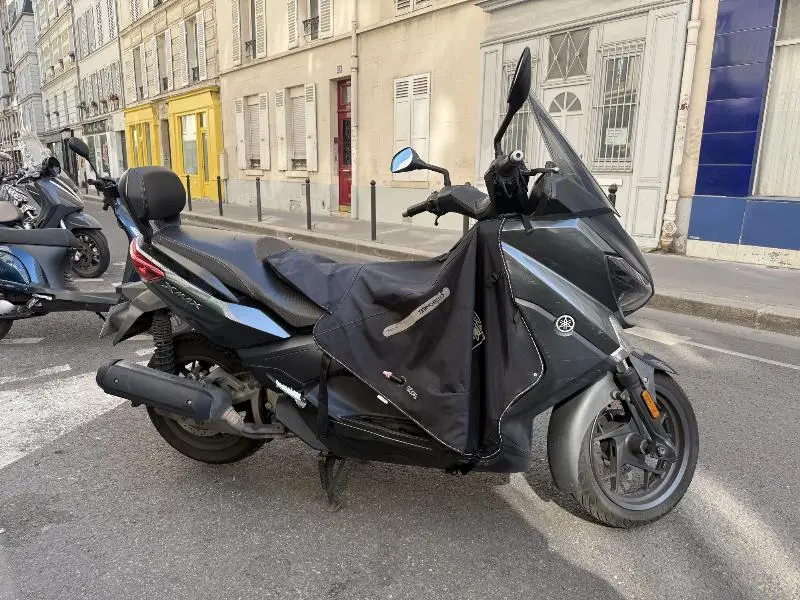 XMAX 125
