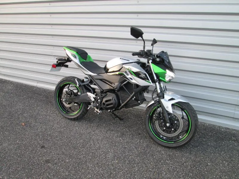 Ze1 2024