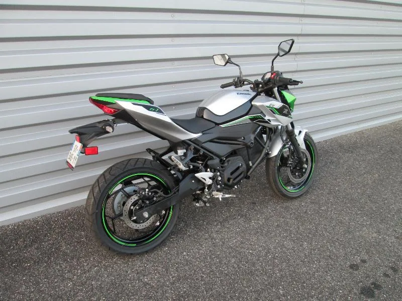 Ze1