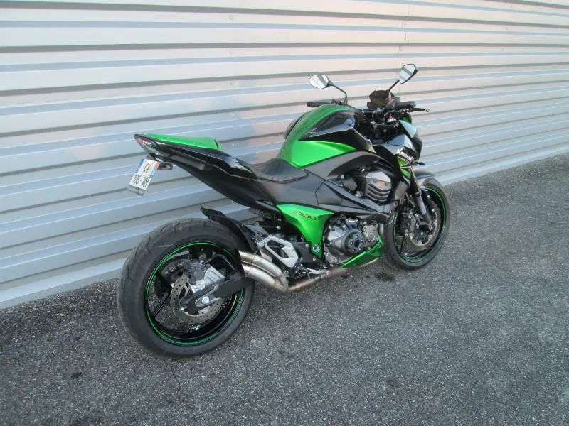 Z 800