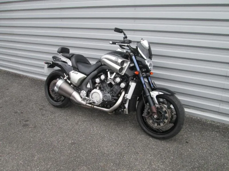 VMAX 1700
