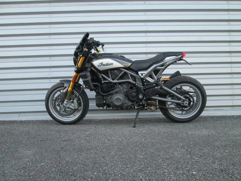 FTR 1200 R CARBON