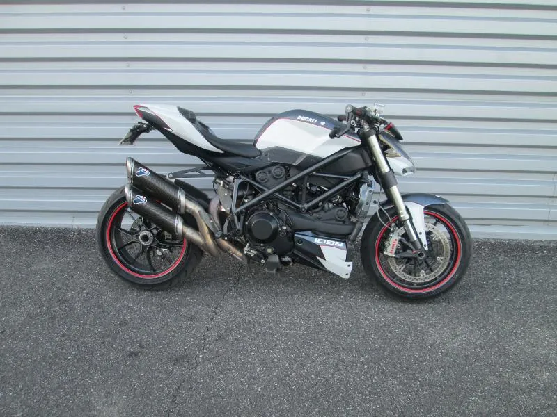 1098 STREET FIGHTER