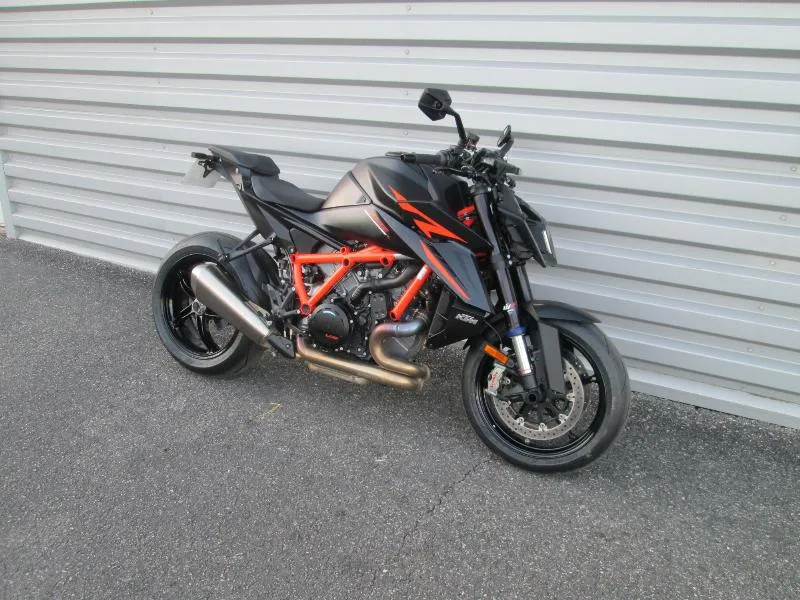 1390 SUPER DUKE R EVO