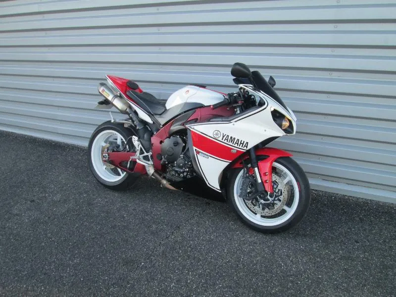 YZF 1000 R1 CROSS PLANE 2010