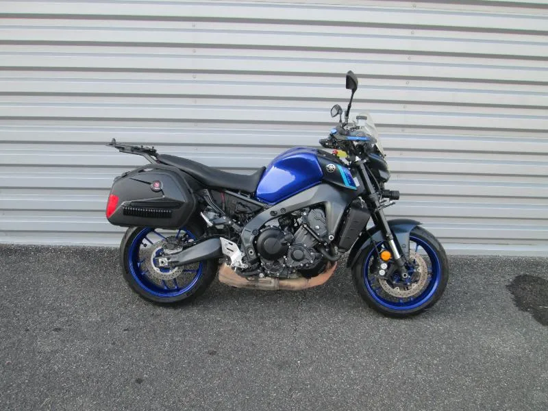 MT09