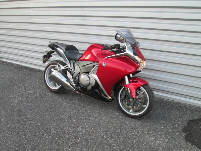 VFR 1200 F 2010