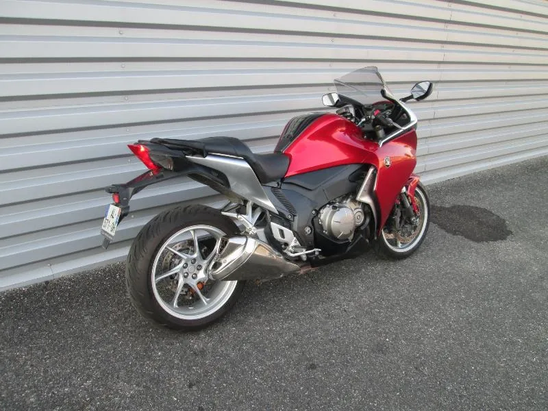 VFR 1200 F