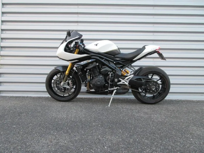 SPEED TRIPLE 1200 RR