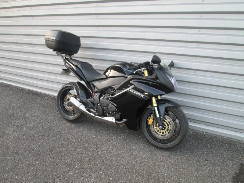 CBR 600 F