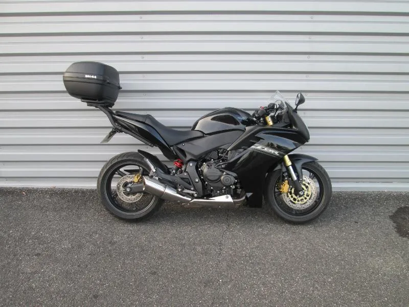 CBR 600 F