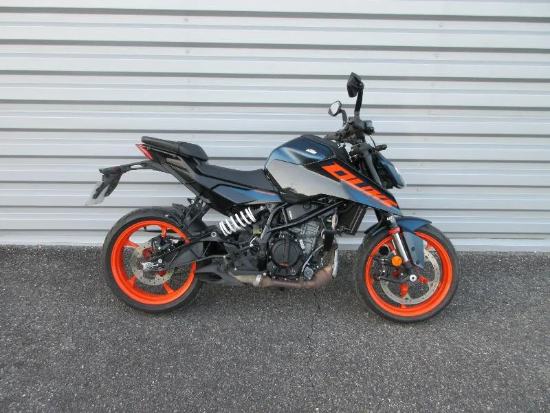 125 DUKE ABS