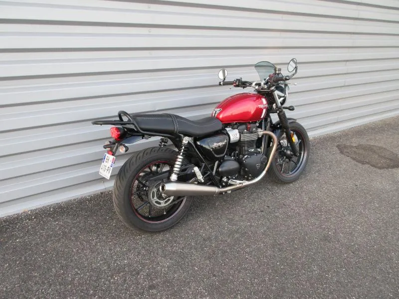 STREET TWIN  900