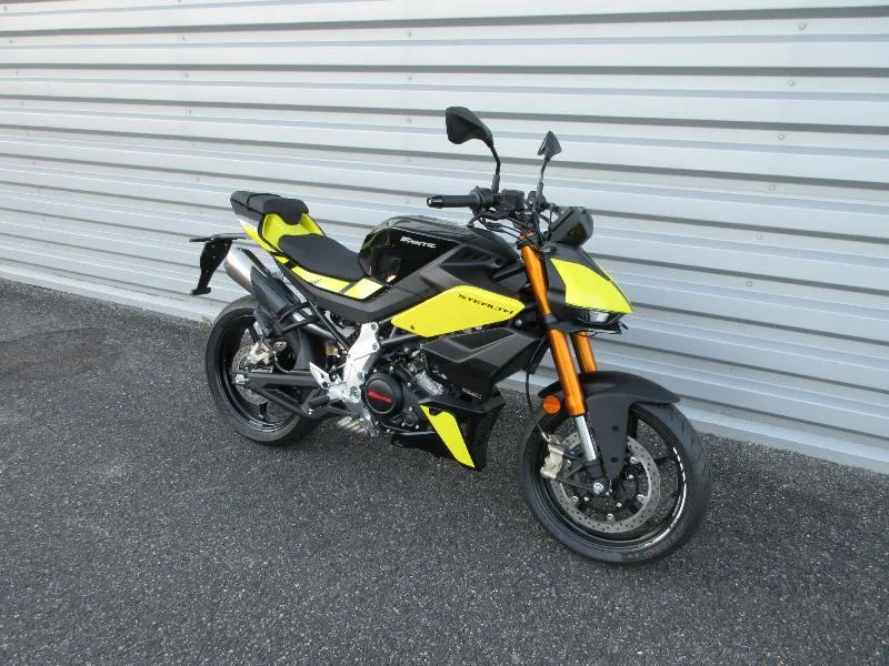 FANTIC 125 STEALTH