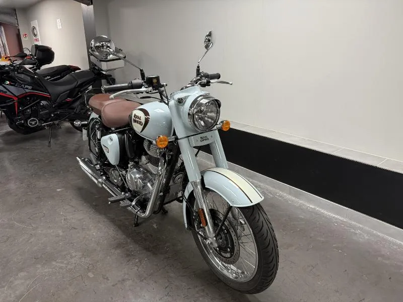 CLASSIC 350 CHROME
