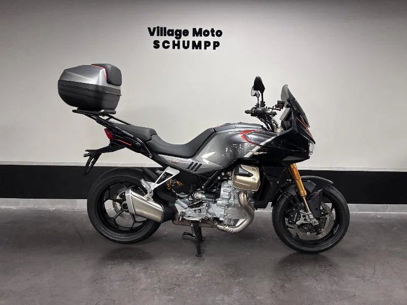 V100  MANDELLO