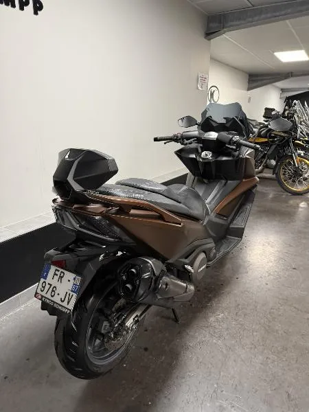 AK 550