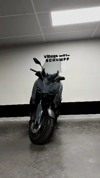 XMAX 300 Tech Max