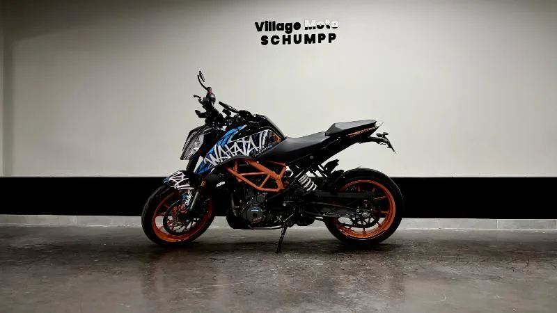 390 DUKE ABS