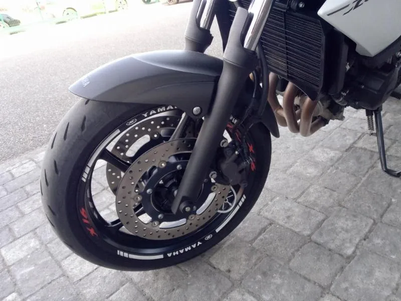 XJ6 