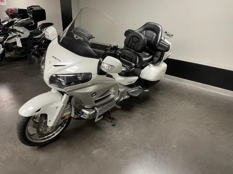 GL1800 GOLDWING